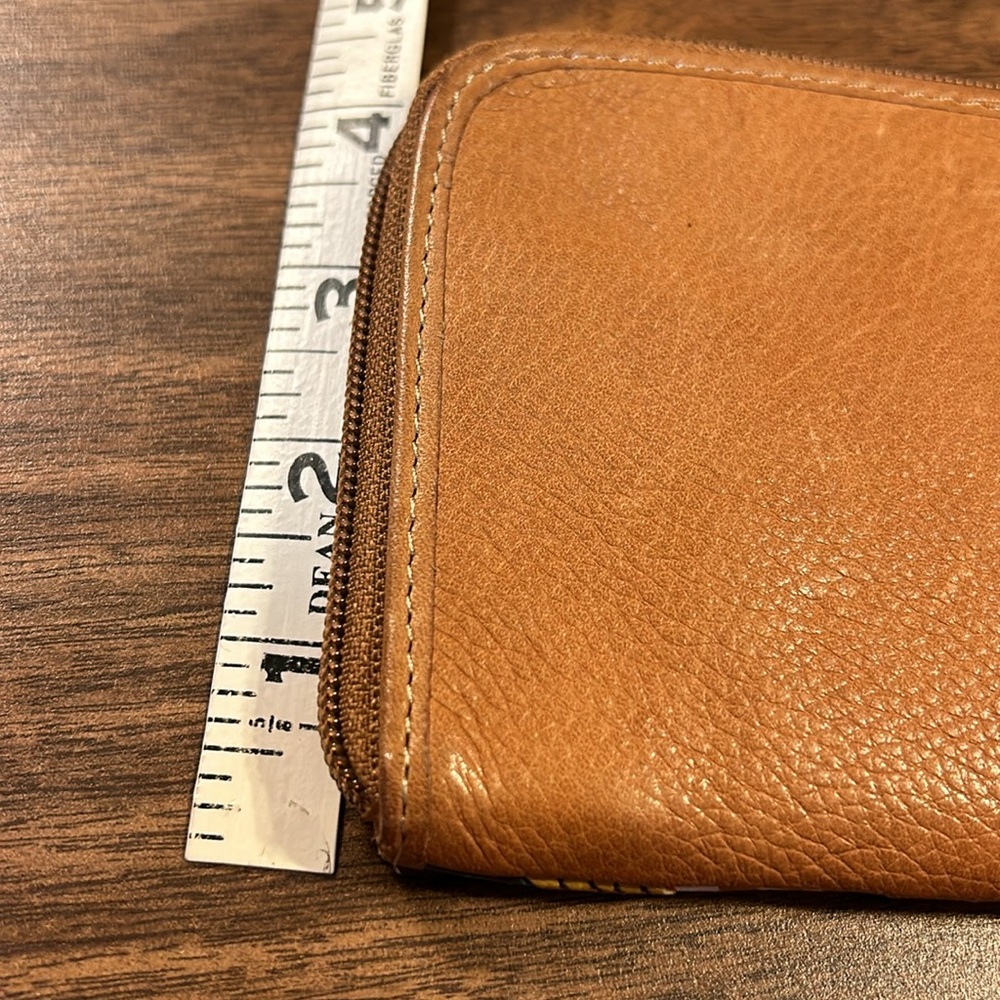 Fossil Wristlet - Picture 4 of 6